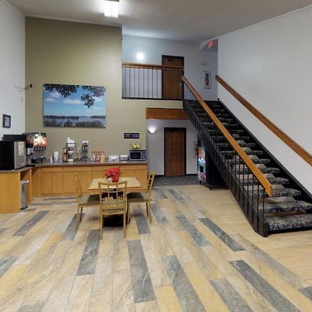 Waconia Inn And Suites エクステリア 写真