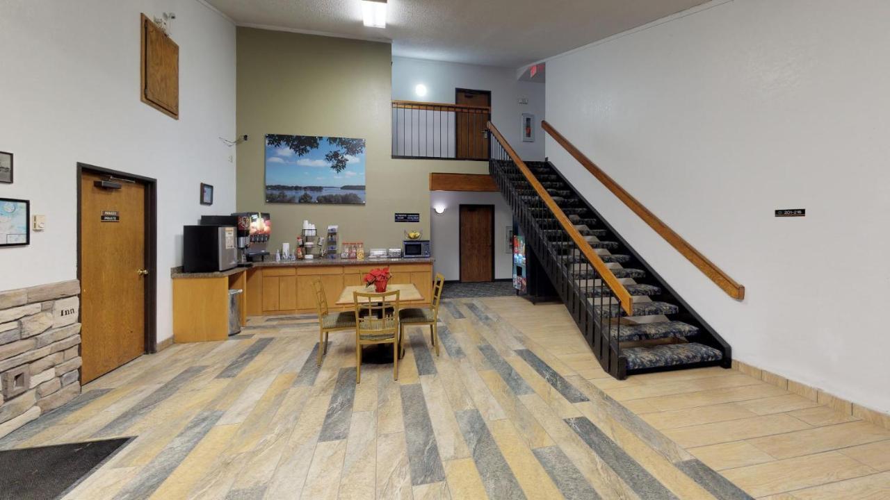 Waconia Inn And Suites エクステリア 写真